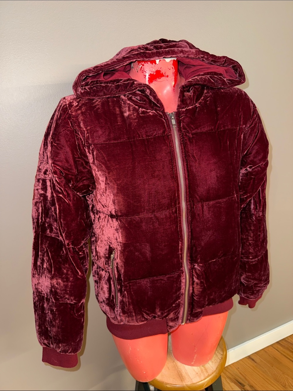 LPA velvet puffer jacket - Picture 2 of 4